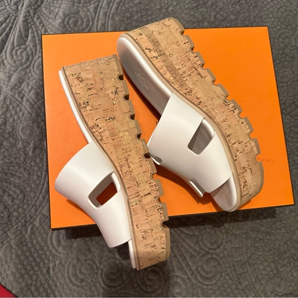 Hermes EZE White Cork Wedge Sandals size 41 - Picture 3 of 11